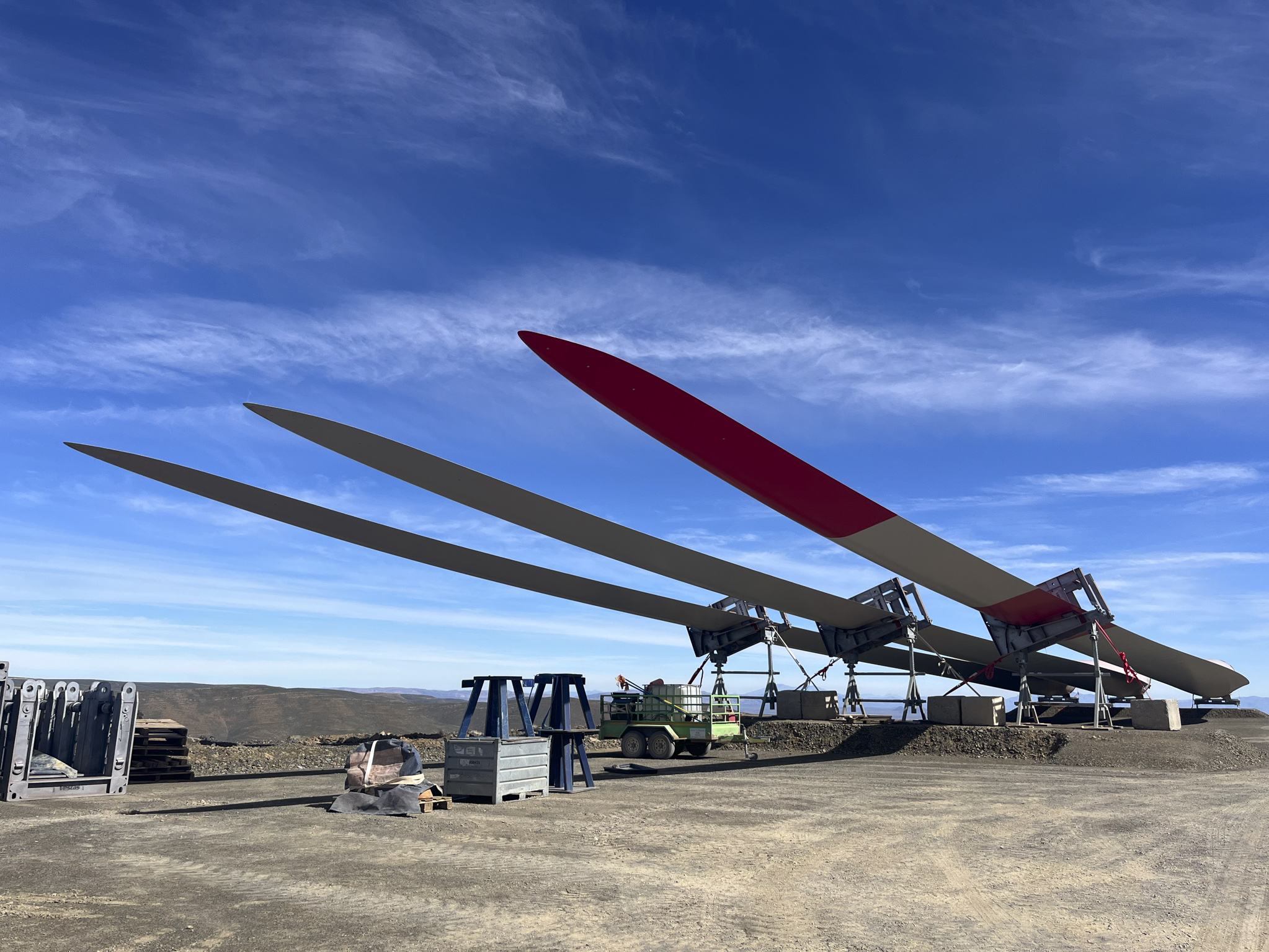 Pre-construction monitoring turbine blades